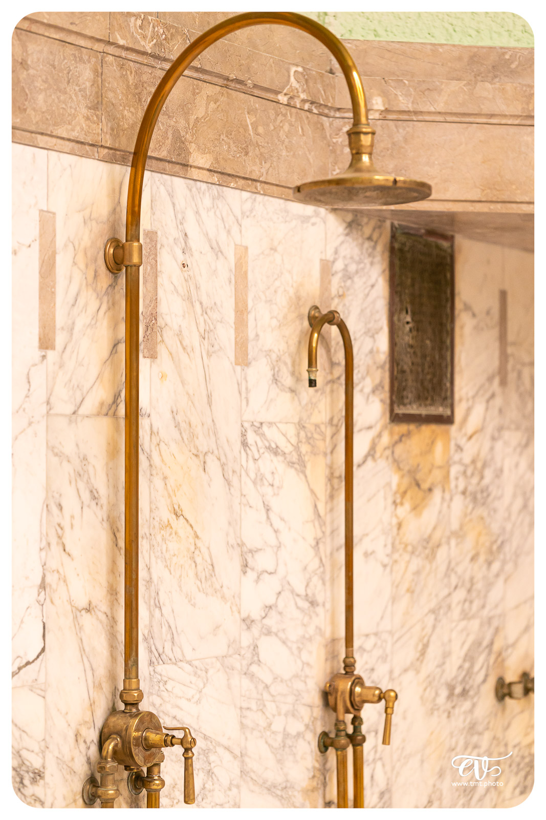 LES(NOUVEAUX) BAINS MUNICIPAUX DE STRASBOURG