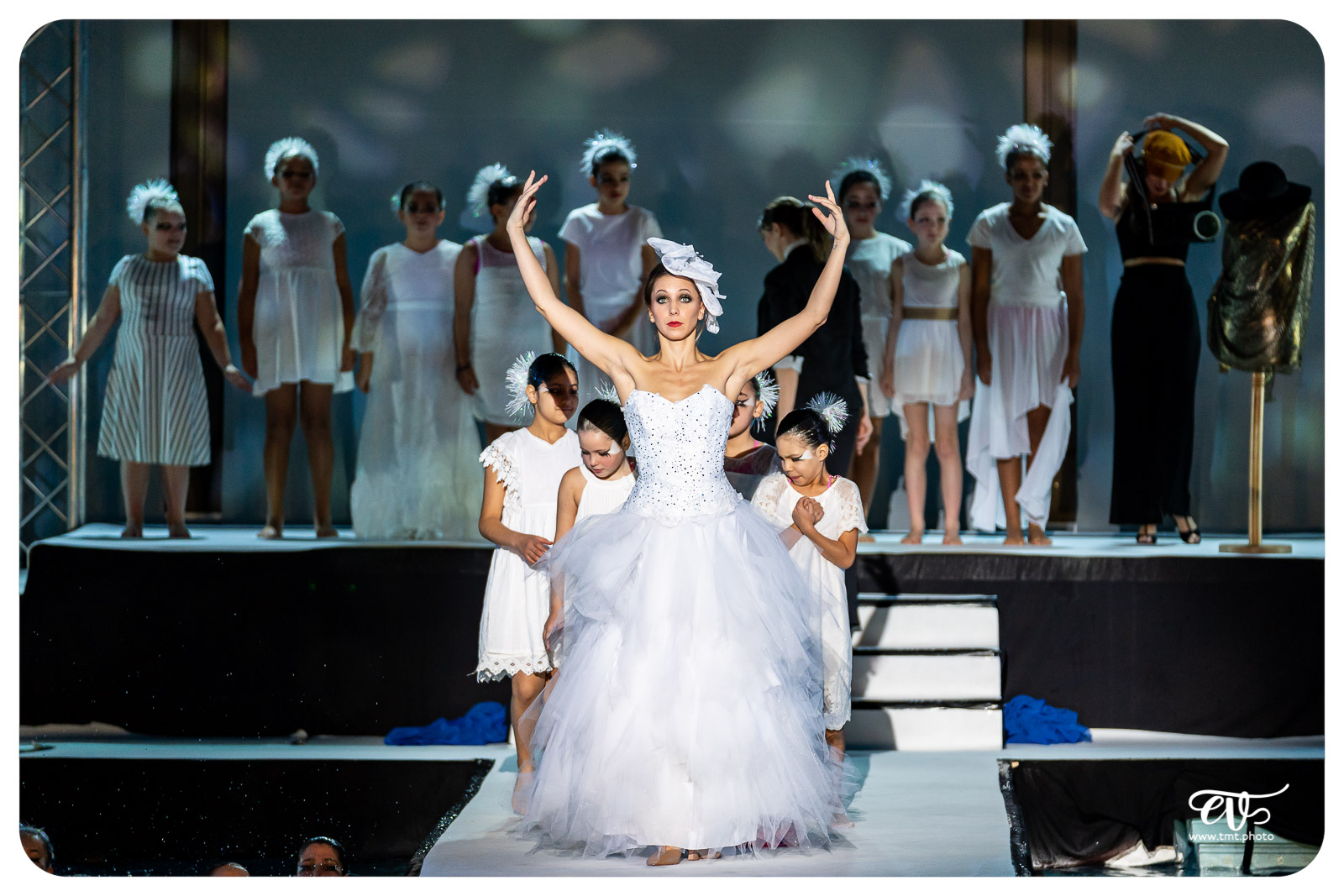 Le bns en mode haute couture 51741597862 o