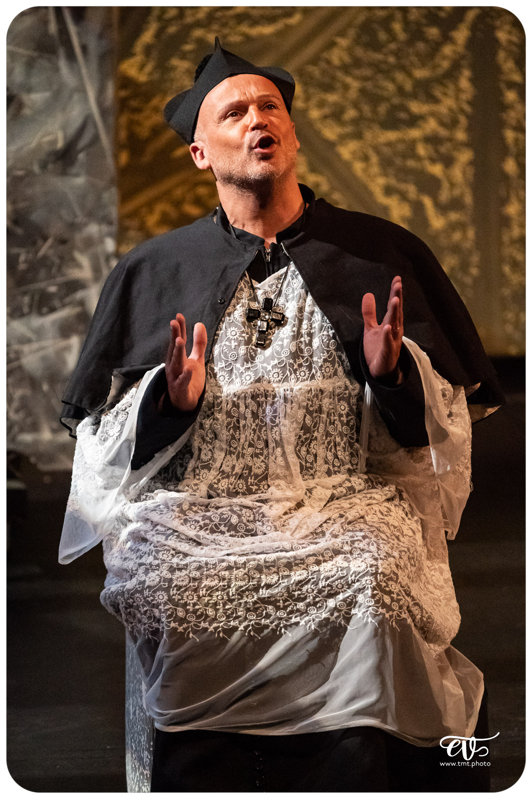 CHOREMANIA : LA DANSE DES FOUS (1518)