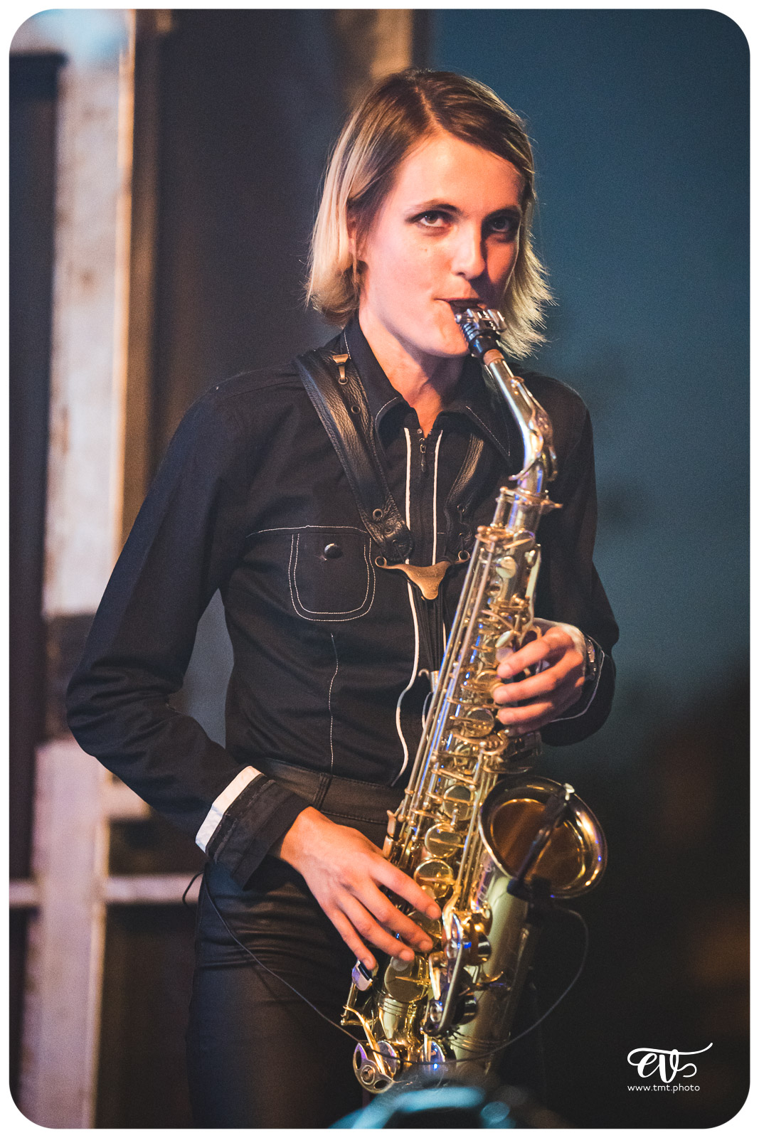 IL SUFFIRA... D'UNE SCENE