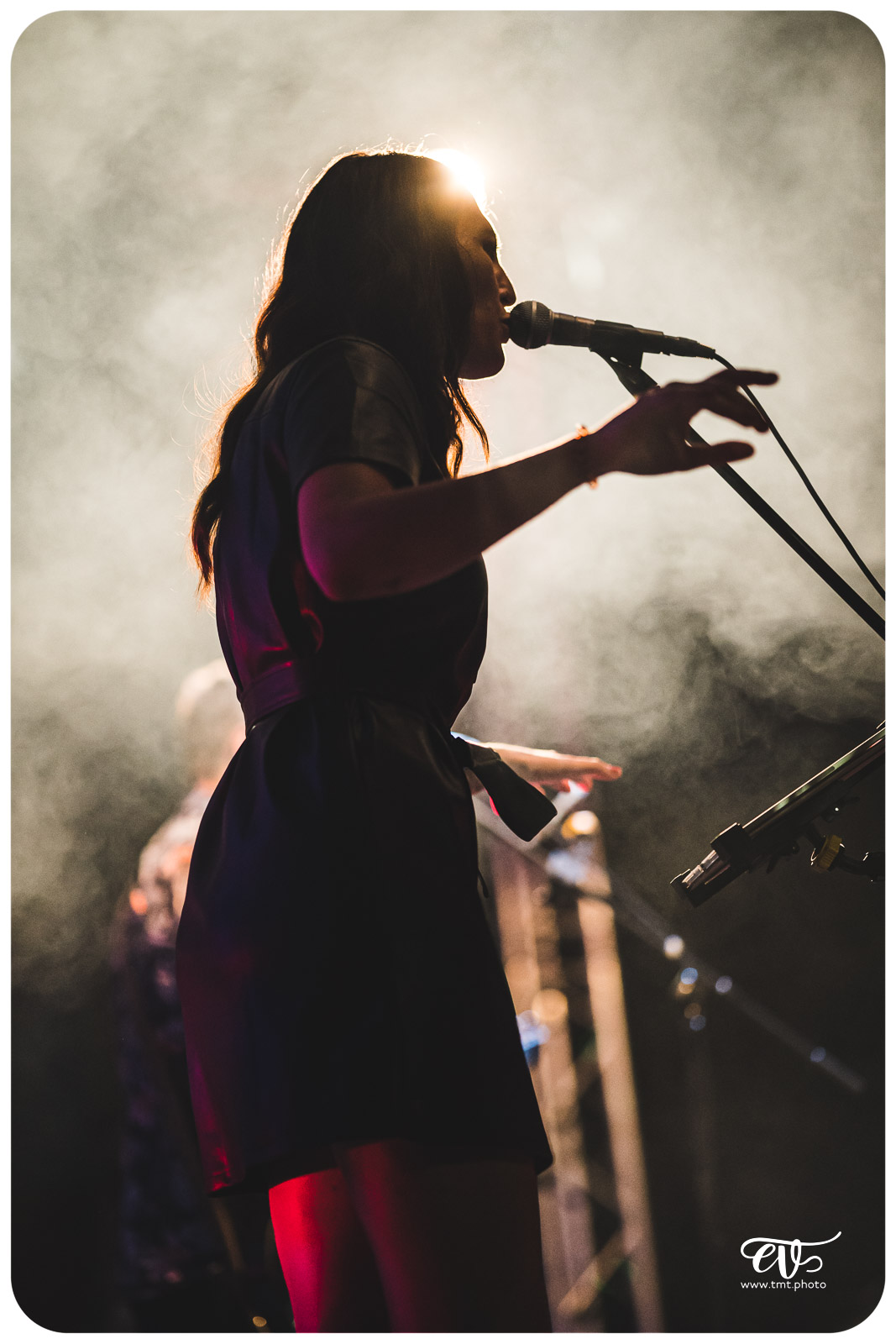 IL SUFFIRA... D'UNE SCENE