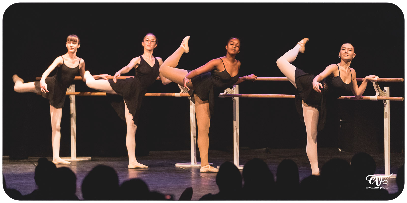 CLASSES DE NOËL DE DANSE