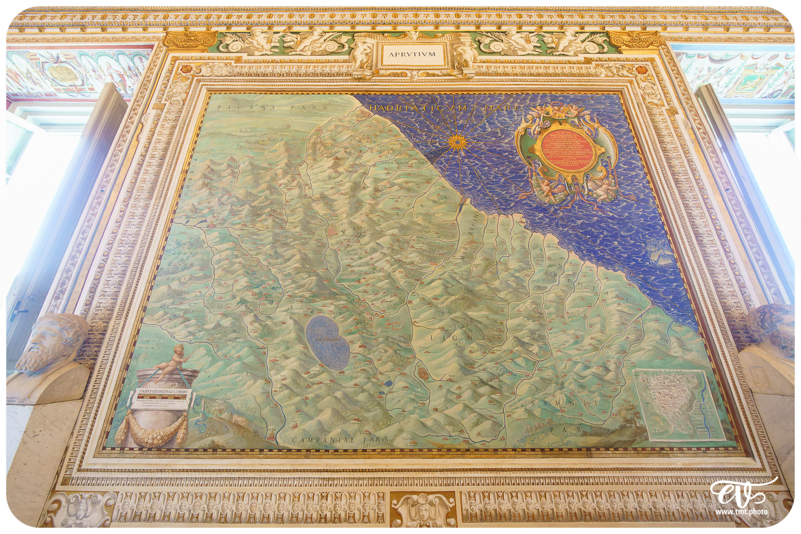 ROME - LA VILLE ETERNELLE